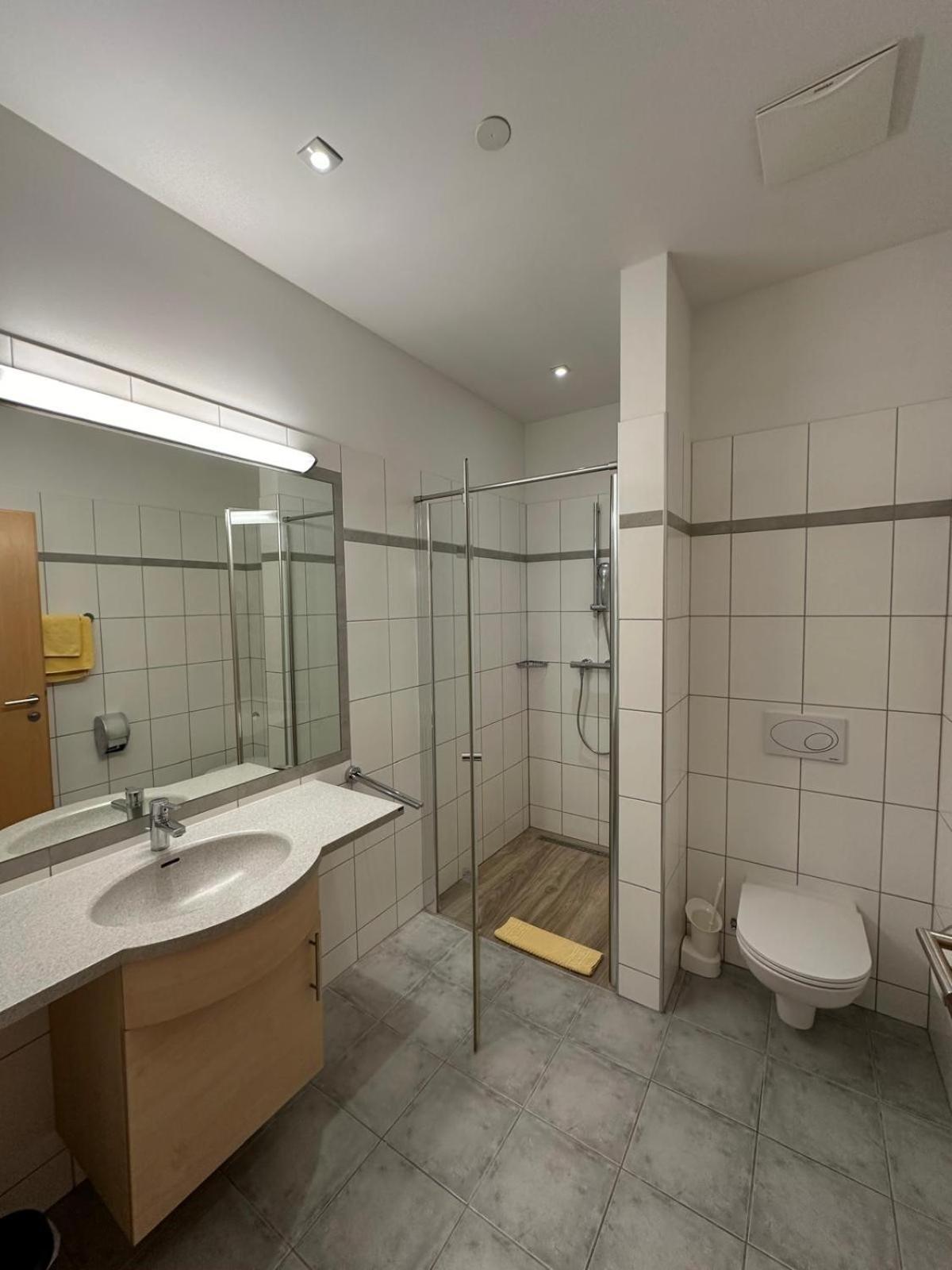 Hotel Zur Post Sankt Valentin Bagian luar foto