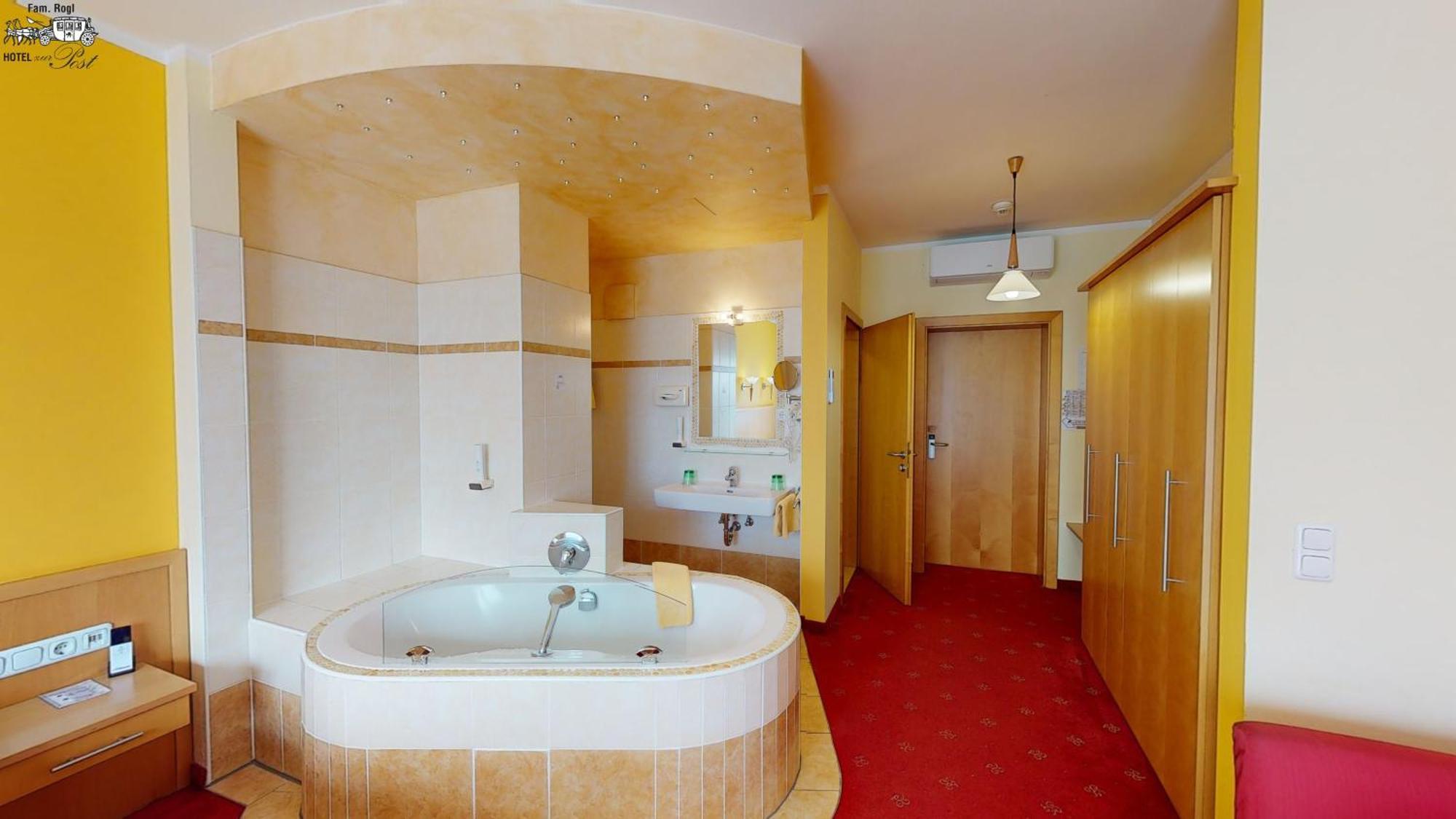 Hotel Zur Post Sankt Valentin Ruang foto