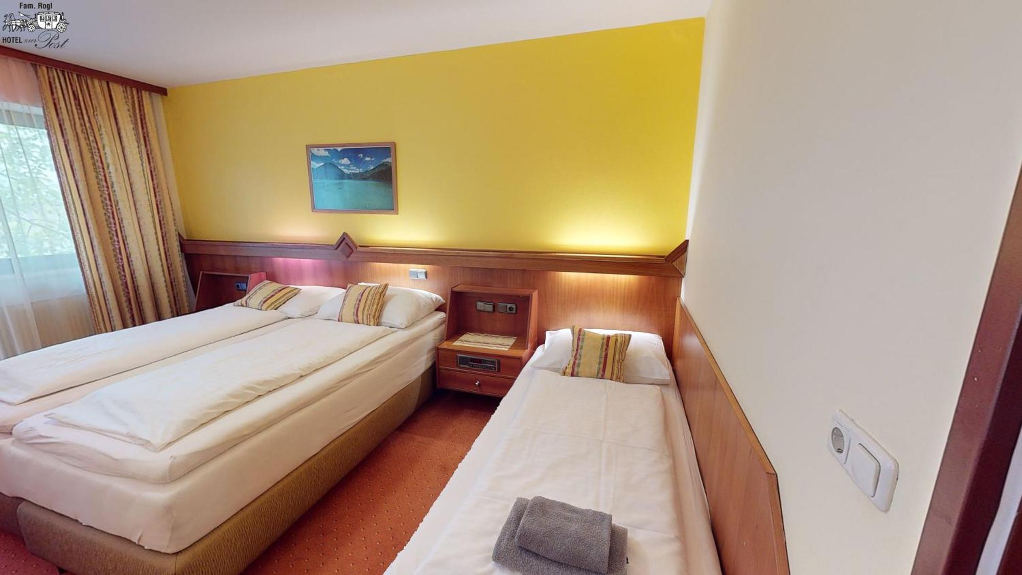 Hotel Zur Post Sankt Valentin Bagian luar foto