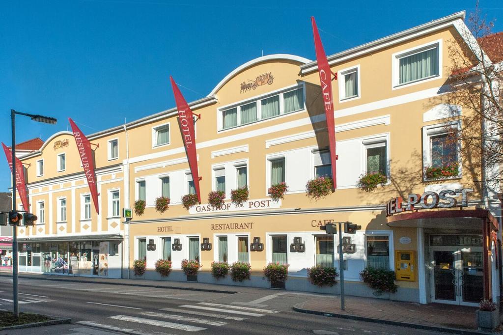 Hotel Zur Post Sankt Valentin Bagian luar foto